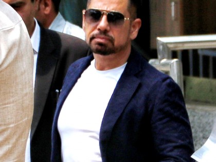 Delhi court issues notice to Robert Vadra in land deal case | Delhi court issues notice to Robert Vadra in land deal case Delhi court issues notice to Robert Vadra in land deal case | Delhi court issues notice to Robert Vadra in land deal case