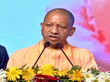 UP Police telecom gets 1,494 new recruits as CM Yogi hands over appointment letters | UP Police telecom gets 1,494 new recruits as CM Yogi hands over appointment letters