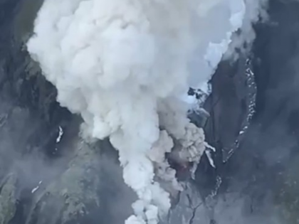 Russia's Krasheninnikov Volcano erupts after 600 years, sends ash plume 6 km high  | Russia's Krasheninnikov Volcano erupts after 600 years, sends ash plume 6 km high 