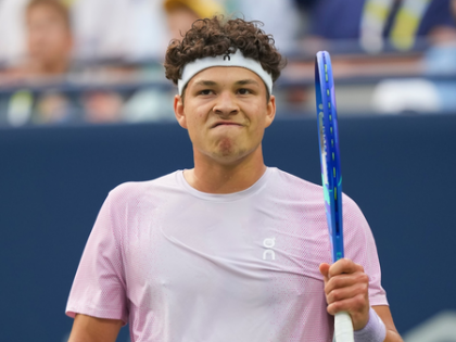 Shelton scores 100th tour-level win to enter Toronto QF | Shelton scores 100th tour-level win to enter Toronto QF Shelton scores 100th tour-level win to enter Toronto QF | Shelton scores 100th tour-level win to enter Toronto QF