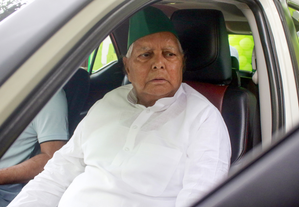 Great leader of Dalits, adivasis: Lalu Yadav pays tribute to Shibu Soren | Great leader of Dalits, adivasis: Lalu Yadav pays tribute to Shibu Soren Great leader of Dalits, adivasis: Lalu Yadav pays tribute to Shibu Soren | Great leader of Dalits, adivasis: Lalu Yadav pays tribute to Shibu Soren