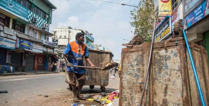 Christian sanitary worker attacked with brick in Pakistan's Punjab | Christian sanitary worker attacked with brick in Pakistan's Punjab Christian sanitary worker attacked with brick in Pakistan's Punjab | Christian sanitary worker attacked with brick in Pakistan's Punjab