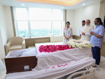 'My thoughts are with Hemant ji': PM Modi pays tribute to Shibu Soren at Ganga Ram hospital, expresses condolences to family | 'My thoughts are with Hemant ji': PM Modi pays tribute to Shibu Soren at Ganga Ram hospital, expresses condolences to family