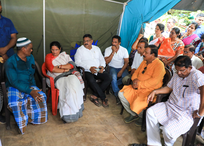 Puri burn victim laid to rest in native village, Dy CM Parida pays respects | Puri burn victim laid to rest in native village, Dy CM Parida pays respects Puri burn victim laid to rest in native village, Dy CM Parida pays respects | Puri burn victim laid to rest in native village, Dy CM Parida pays respects