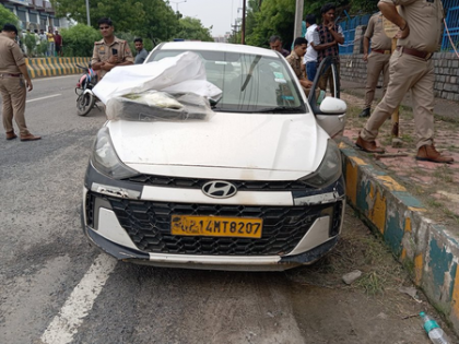 Two found dead in parked car in Noida, suffocation suspected | Two found dead in parked car in Noida, suffocation suspected
