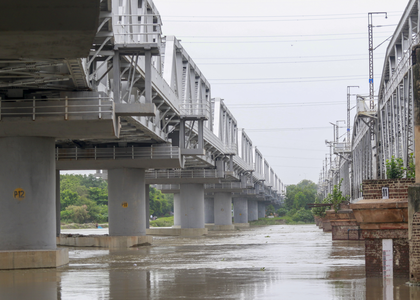 Flood alert in Delhi after water released from Hathni Kund in Haryana | Flood alert in Delhi after water released from Hathni Kund in Haryana Flood alert in Delhi after water released from Hathni Kund in Haryana | Flood alert in Delhi after water released from Hathni Kund in Haryana