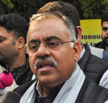 Politics has become ‘family ltd’ for Mamata Banerjee: Tarun Chugh | Politics has become ‘family ltd’ for Mamata Banerjee: Tarun Chugh