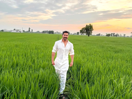 Varun Dhawan wraps up Amritsar schedule of ‘Border 2’ | Varun Dhawan wraps up Amritsar schedule of ‘Border 2’ Varun Dhawan wraps up Amritsar schedule of ‘Border 2’ | Varun Dhawan wraps up Amritsar schedule of ‘Border 2’