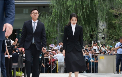 South Korea: Ex-first lady says truly sorry for causing concern as she appears for questioning | South Korea: Ex-first lady says truly sorry for causing concern as she appears for questioning South Korea: Ex-first lady says truly sorry for causing concern as she appears for questioning | South Korea: Ex-first lady says truly sorry for causing concern as she appears for questioning