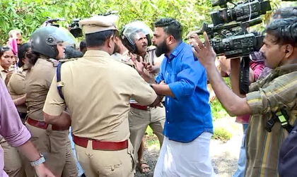 Violence mars Kannur University elections, several injured | Violence mars Kannur University elections, several injured Violence mars Kannur University elections, several injured | Violence mars Kannur University elections, several injured