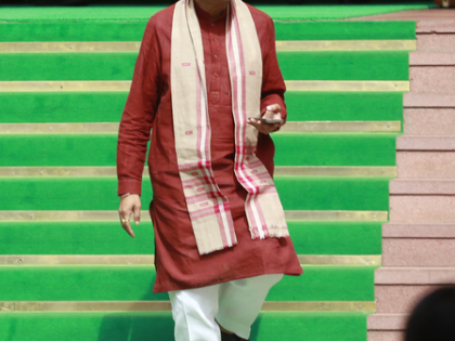 Dharmendra Pradhan blasts Congress, INDIA Bloc; accuses it of ‘defaming’ democracy  | Dharmendra Pradhan blasts Congress, INDIA Bloc; accuses it of ‘defaming’ democracy 