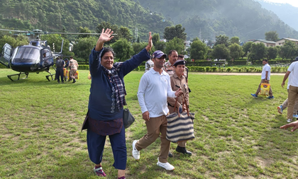 U'khand cloudburst: 10 Gujarat pilgrims rescued by army, reunited with families | U'khand cloudburst: 10 Gujarat pilgrims rescued by army, reunited with families