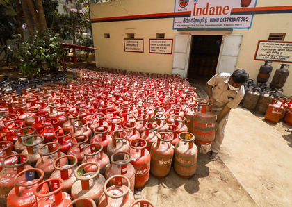 India’s LPG price is among lowest in world despite imports: Hardeep Puri | India’s LPG price is among lowest in world despite imports: Hardeep Puri