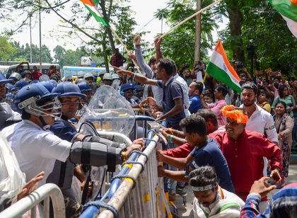 RG Kar protest: Kolkata Police summons BJP MLA Dinda for threatening to beat up cops during 'Nabanna Avijan' | RG Kar protest: Kolkata Police summons BJP MLA Dinda for threatening to beat up cops during 'Nabanna Avijan' RG Kar protest: Kolkata Police summons BJP MLA Dinda for threatening to beat up cops during 'Nabanna Avijan' | RG Kar protest: Kolkata Police summons BJP MLA Dinda for threatening to beat up cops during 'Nabanna Avijan'