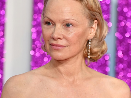 Pamela Anderson: I look in the mirror like I do on social media | Pamela Anderson: I look in the mirror like I do on social media Pamela Anderson: I look in the mirror like I do on social media | Pamela Anderson: I look in the mirror like I do on social media