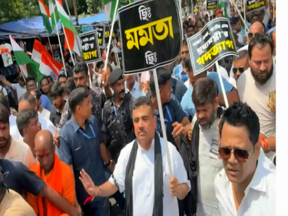 March to Nabanna turns violent; parents of RG Kar victim accuse police of beating them | March to Nabanna turns violent; parents of RG Kar victim accuse police of beating them