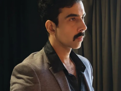 Naveen Kasturia reveals how ‘Salakaar’ director corrected his walk | Naveen Kasturia reveals how ‘Salakaar’ director corrected his walk Naveen Kasturia reveals how ‘Salakaar’ director corrected his walk | Naveen Kasturia reveals how ‘Salakaar’ director corrected his walk
