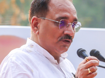 Raksha Bandhan: Delhi BJP chief assures all facilities to his sisters living in slums | Raksha Bandhan: Delhi BJP chief assures all facilities to his sisters living in slums Raksha Bandhan: Delhi BJP chief assures all facilities to his sisters living in slums | Raksha Bandhan: Delhi BJP chief assures all facilities to his sisters living in slums