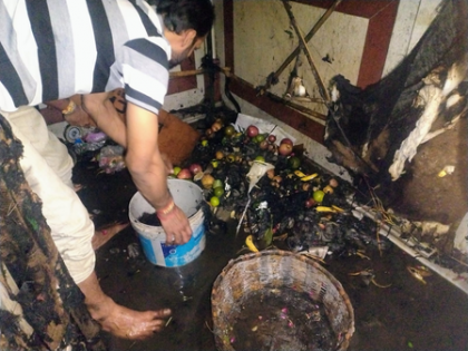 Seven injured in fire during Shravan Purnima aarti in UP temple | Seven injured in fire during Shravan Purnima aarti in UP temple Seven injured in fire during Shravan Purnima aarti in UP temple | Seven injured in fire during Shravan Purnima aarti in UP temple