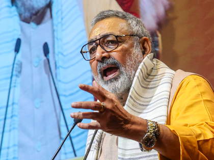 Rahul Gandhi acts like madman, wants votes of Bangladeshi infiltrators, says Giriraj Singh | Rahul Gandhi acts like madman, wants votes of Bangladeshi infiltrators, says Giriraj Singh Rahul Gandhi acts like madman, wants votes of Bangladeshi infiltrators, says Giriraj Singh | Rahul Gandhi acts like madman, wants votes of Bangladeshi infiltrators, says Giriraj Singh