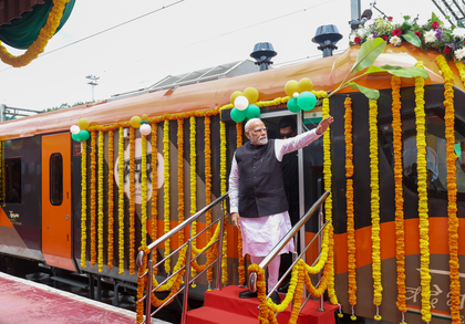 PM Modi flags off 3 Vande Bharat trains; calls them boost for tourism, commerce & connectivity | PM Modi flags off 3 Vande Bharat trains; calls them boost for tourism, commerce & connectivity PM Modi flags off 3 Vande Bharat trains; calls them boost for tourism, commerce & connectivity | PM Modi flags off 3 Vande Bharat trains; calls them boost for tourism, commerce & connectivity