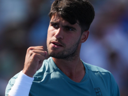 Alcaraz survives Dzumhur scare to reach third round in Cincinnati | Alcaraz survives Dzumhur scare to reach third round in Cincinnati
