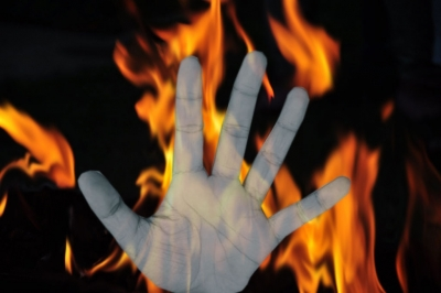 Class 8 girl dies after setting herself on fire in Odisha village | Class 8 girl dies after setting herself on fire in Odisha village