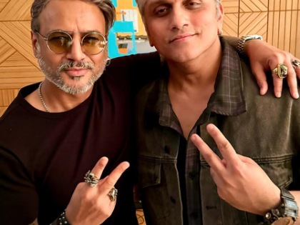 Celebrity hairstylist Aalim Hakim claims 'every strand becomes part of a story' with Mohit Suri | Celebrity hairstylist Aalim Hakim claims 'every strand becomes part of a story' with Mohit Suri Celebrity hairstylist Aalim Hakim claims 'every strand becomes part of a story' with Mohit Suri | Celebrity hairstylist Aalim Hakim claims 'every strand becomes part of a story' with Mohit Suri