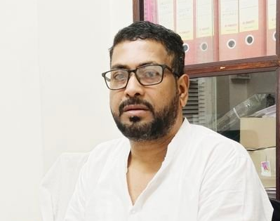 BJP legislator files complaint against Kolkata Police Commissioner for 'disrespecting Tricolour' | BJP legislator files complaint against Kolkata Police Commissioner for 'disrespecting Tricolour' BJP legislator files complaint against Kolkata Police Commissioner for 'disrespecting Tricolour' | BJP legislator files complaint against Kolkata Police Commissioner for 'disrespecting Tricolour'
