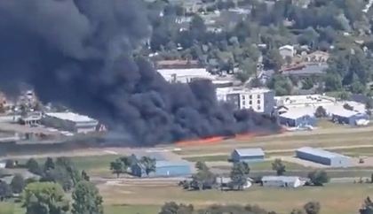 Small plane crashes into parked aircraft at Montana Airport, triggering massive fire | Small plane crashes into parked aircraft at Montana Airport, triggering massive fire Small plane crashes into parked aircraft at Montana Airport, triggering massive fire | Small plane crashes into parked aircraft at Montana Airport, triggering massive fire
