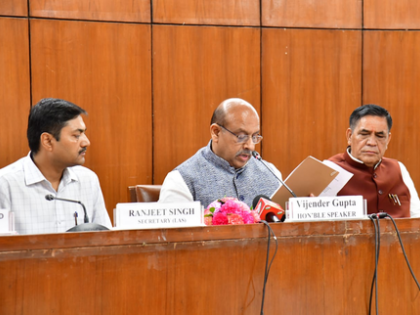 I-Day: Illuminated Delhi Assembly building to be thrown open for public visit | I-Day: Illuminated Delhi Assembly building to be thrown open for public visit