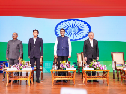 Maha CM seeks Singapore’s cooperation in Vadhavan port development | Maha CM seeks Singapore’s cooperation in Vadhavan port development