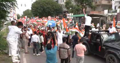Delhi Minister Ashish Sood leads Tiranga Yatra in Janakpuri | Delhi Minister Ashish Sood leads Tiranga Yatra in Janakpuri