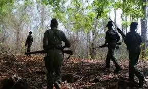 Maoist killed in encounter with police in Chaibasa, SLR rifle seized | Maoist killed in encounter with police in Chaibasa, SLR rifle seized