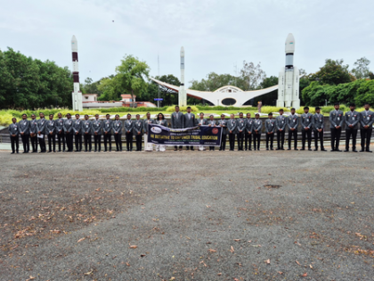 28 Tribal students from Gujarat's Tapi return from three day-educational tour at ISRO under govt's 'Project Vigyan Setu' | 28 Tribal students from Gujarat's Tapi return from three day-educational tour at ISRO under govt's 'Project Vigyan Setu'