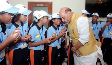 Aim to make India powerful: Defence Minister tells tribal students from Andaman & Nicobar   | Aim to make India powerful: Defence Minister tells tribal students from Andaman & Nicobar  