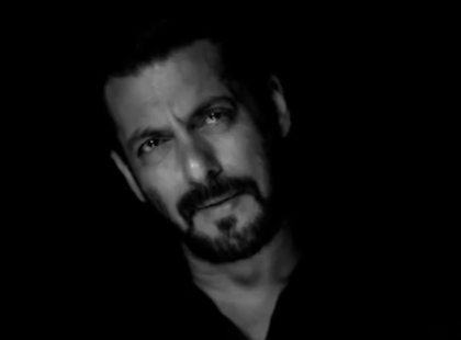 Salman Khan treats with his soulful rendition of 'Sare Jahan se Accha' this Independance Day | Salman Khan treats with his soulful rendition of 'Sare Jahan se Accha' this Independance Day