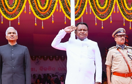 Odisha CM marks 79th I-Day with flag hoisting in Bhubaneswar | Odisha CM marks 79th I-Day with flag hoisting in Bhubaneswar