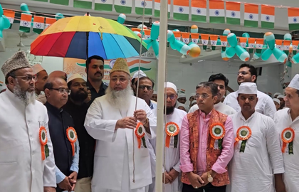 Delhi Madrasa hosts I-Day ceremony; Imam Ilyasi highlights nation's progress | Delhi Madrasa hosts I-Day ceremony; Imam Ilyasi highlights nation's progress