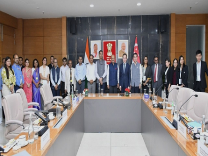 India, Singapore hold talks on deepening trade and investment ties | India, Singapore hold talks on deepening trade and investment ties
