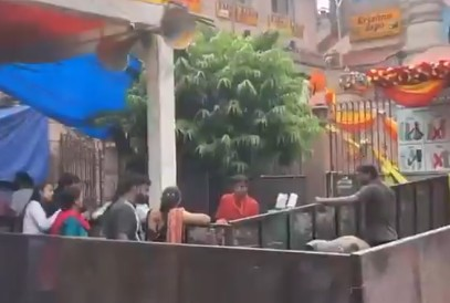 Tight security, traffic diversions at Noida ISKCON temple for Janmashtami celebrations | Tight security, traffic diversions at Noida ISKCON temple for Janmashtami celebrations