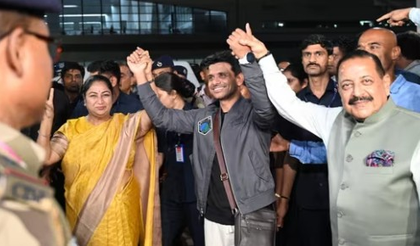 Shubhanshu Shukla accorded hero's welcome on return to India; Parliament plans special discussion on successful space mission tomorrow | Shubhanshu Shukla accorded hero's welcome on return to India; Parliament plans special discussion on successful space mission tomorrow