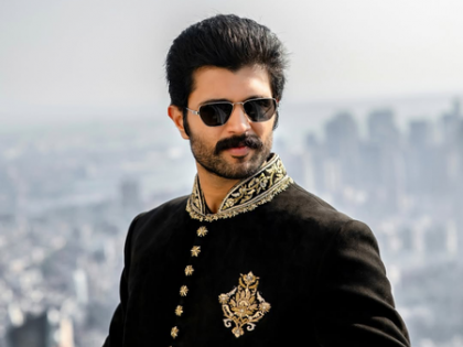 Vijay Deverakonda celebrates Independance Day at Times Square | Vijay Deverakonda celebrates Independance Day at Times Square Vijay Deverakonda celebrates Independance Day at Times Square | Vijay Deverakonda celebrates Independance Day at Times Square