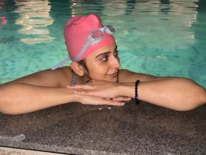 Rakul Preet Singh begins shoot for her next, enjoys swimming session post pack up | Rakul Preet Singh begins shoot for her next, enjoys swimming session post pack up Rakul Preet Singh begins shoot for her next, enjoys swimming session post pack up | Rakul Preet Singh begins shoot for her next, enjoys swimming session post pack up