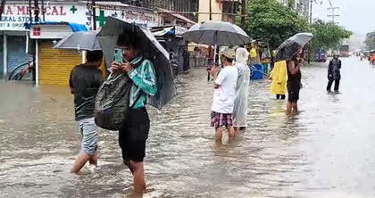 8 die as rain batters Maharashtra; heavy forecast in Mumbai, Thane, Palghar | 8 die as rain batters Maharashtra; heavy forecast in Mumbai, Thane, Palghar 8 die as rain batters Maharashtra; heavy forecast in Mumbai, Thane, Palghar | 8 die as rain batters Maharashtra; heavy forecast in Mumbai, Thane, Palghar