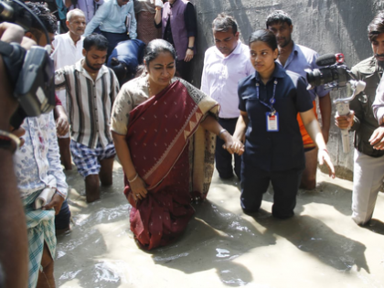 Available 24x7 to residents facing flooding near Yamuna: Delhi CM | Available 24x7 to residents facing flooding near Yamuna: Delhi CM
