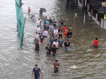 Amid heavy rains in Maharashtra, CM Fadnavis directs all agencies to be on alert | Amid heavy rains in Maharashtra, CM Fadnavis directs all agencies to be on alert
