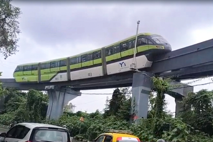 200 passengers stuck in Mumbai Monorail being rescued: BMC | 200 passengers stuck in Mumbai Monorail being rescued: BMC