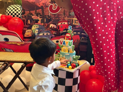 Sonam Kapoor says 'Mama loves you to the moon and back' as son Vayu turns 3 | Sonam Kapoor says 'Mama loves you to the moon and back' as son Vayu turns 3