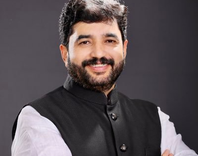 DGCA issued 4 show-cause notices to Air India over 29 violations: Minister | DGCA issued 4 show-cause notices to Air India over 29 violations: Minister